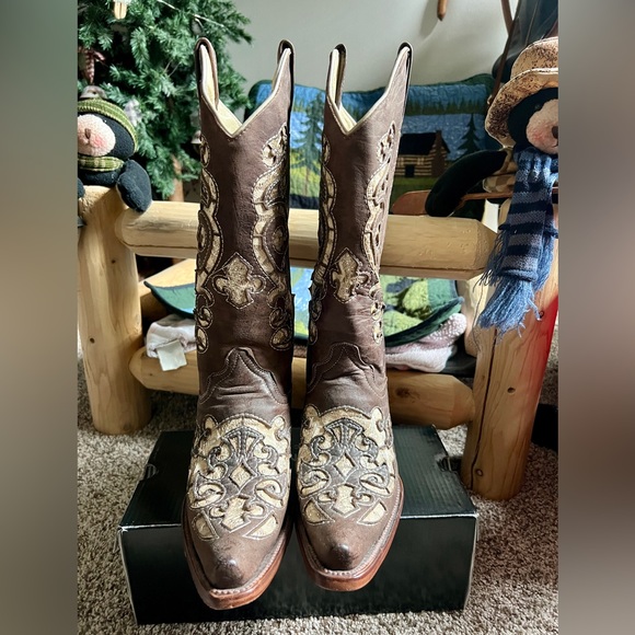 Ranger Women’s Snip Toe Boots - Picture 3 of 11